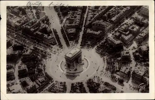 Ak Paris VIII, Triumphbogen, Arc de Triomphe, Luftbild