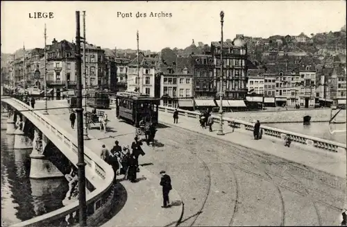 Ak Liège Lüttich Wallonien, Le Pont des Arches, Straßenbahnen