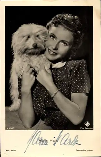 Ak Schauspielerin Karin Hardt, Portrait mit Hund, Ross A 2540/1