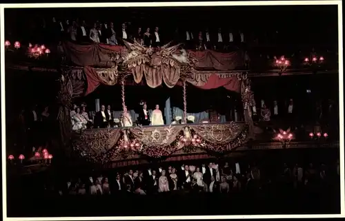 Ak Royal Wedding 1981, Royal Family at Covent Garden, Queen