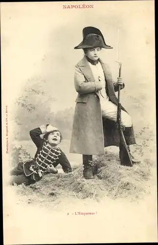 Ak Napoleon, L'Empereur, Kinder in historischen Kostümen