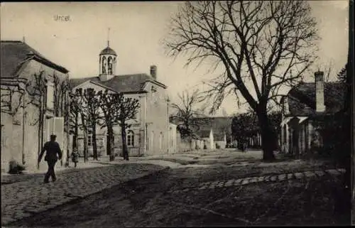 Ak Urcel Aisne, Straßenpartie mit Kirche