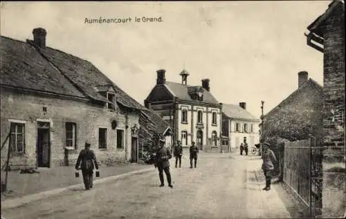 Ak Pontgivart Auménancourt Aisne, Straßenpartie, Soldaten