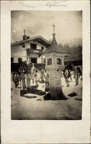 Foto Ak Kössen Tirol, Grabstätte Pirmasser, Peterbauer am Mooserberg