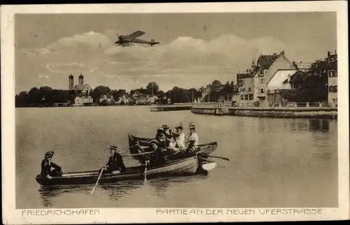 Ak Friedrichshafen am Bodensee, Partie an der neuen Uferstraße, Ruderboote, Flugzeug