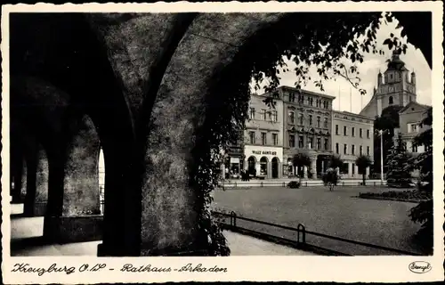 Ak Kluczbork Kreuzburg Oberschlesien, Rathaus, Arkaden, Turmuhr, Geschäft Willy Günter