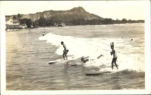 Foto Ak Hawaii, Surfer im Meer, Surfbretter