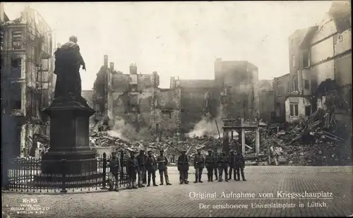 Ak Liège Lüttich Wallonien, Kriegszerstörungen, I. WK, Zerschossener Universitätsplatz, Dt. Soldaten