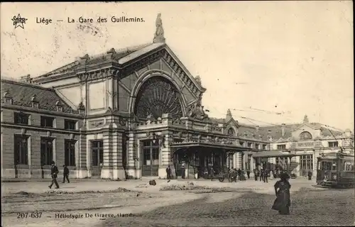 Ak Liège Lüttich Wallonien, La Gare des Guillemins, Bahnhof, Straßenbahn