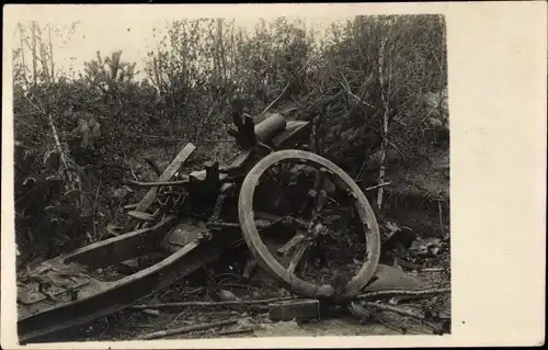 Foto Ak Zerstörte Kanone, Geschütz, I WK