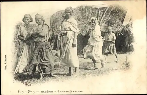Ak Algerien, Femmes Kabyles