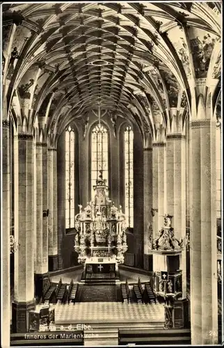 Ak Pirna an der Elbe, Inneres der Marienkirche, Altar, Kanzel, Kronleuchter