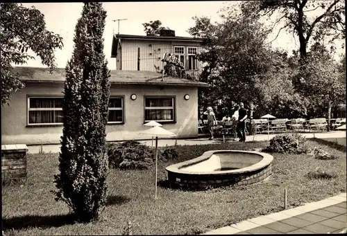 Ak Seeheilbad Zingst an der Ostsee, Blick auf die Milchbar