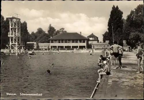 Ak Weimar in Thüringen, Schwanenseebad, Schwimmbad