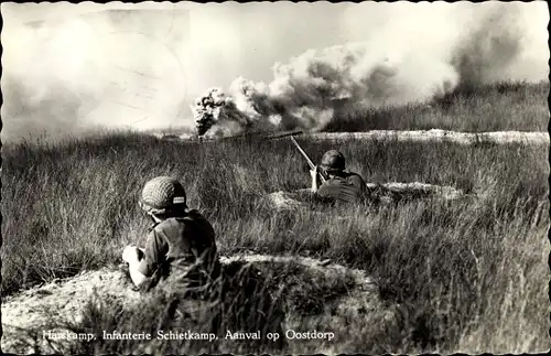 Ak Harskamp, Infanterie Schietkamp, Aanval op Oostdorp, Niederländische Soldaten