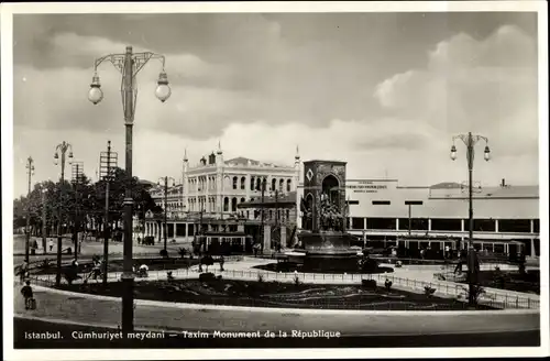 Ak Konstantinopel Istanbul Türkei, Cümhuriyet meydani-Taxim Monument de la Republique