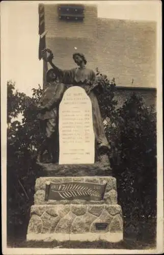 Ak Fesmy-le-Sart Aisne, Ehrenmal, Gedenktafel