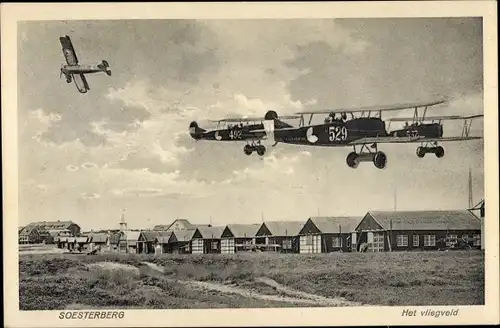 Ak Soesterberg Utrecht Niederlande, Het vliegveld, Flugzeuge Nr. 529, 492