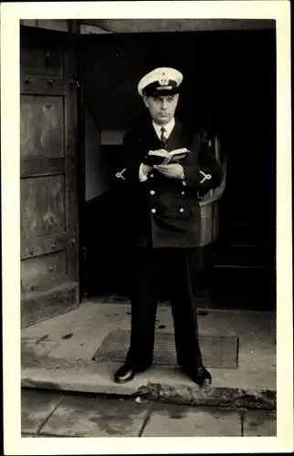 Foto Hauptbootsmann und Spieß Körtling, Portrait in Uniform, 2. Komp. 3. Matr. Btl.