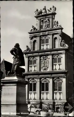 Ak Hoorn Nordholland Niederlande, Westfries Museum, standbeeld van J. Pz. Coen