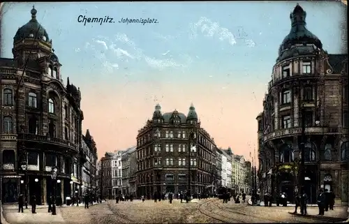 Ak Chemnitz Sachsen, Johannisplatz, Hotel Stadt Gotha, Passanten