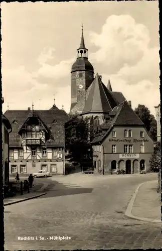 Ak Rochlitz an der Mulde, Mühlplatz, Kirche, Konsum