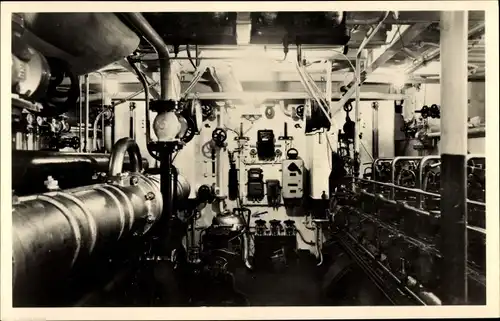 Ak Niederländisches Kriegsschiff, Vandersteng, Küstenschutzschiff, Maschinenraum