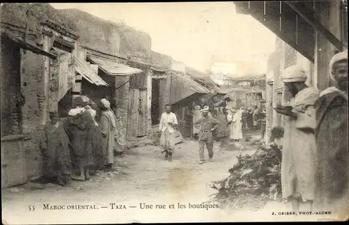 Ak Taza Marokko, Une rue et les boutiques