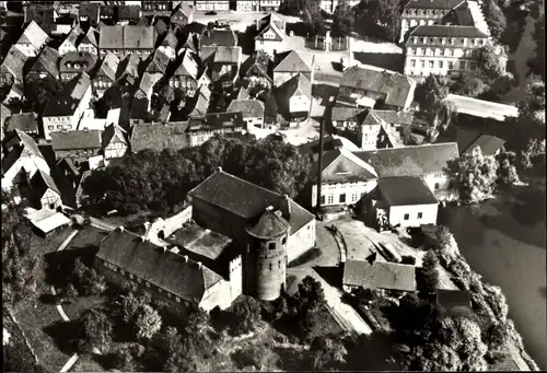 Ak Neustadt Glewe in Mecklenburg, Burg, Vogelschau