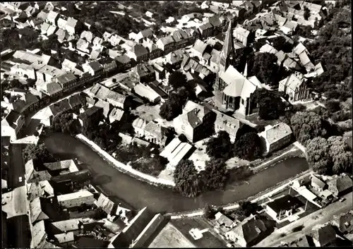 Ak Hagenow in Mecklenburg, Fliegeraufnahme der Stadt, Kirche