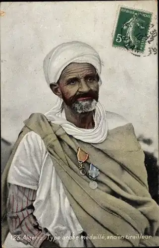 Ak Algerien, Type arabe medaillee, ancien tirailleur, Araber, Maghreb