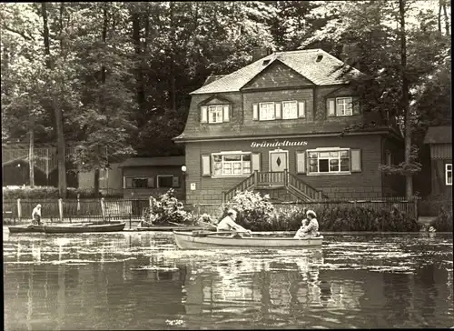 Ak Glauchau in Sachsen, Gründelhaus am Gründelteich, Ruderboote