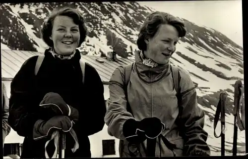 Ak Tirol, Prinzessinnen Beatrix und Irene der Niederlande 1955