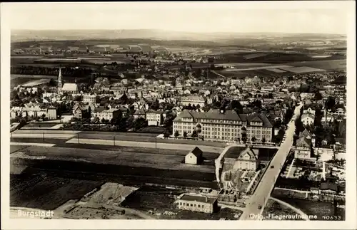 Ak Burgstädt in Sachsen, Panorama vom Ort, Fliegeraufnahme
