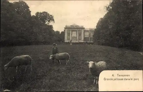 Ak Tervuren Tervueren Flämisch Brabant Flandern, Grande pelouse dans le parc