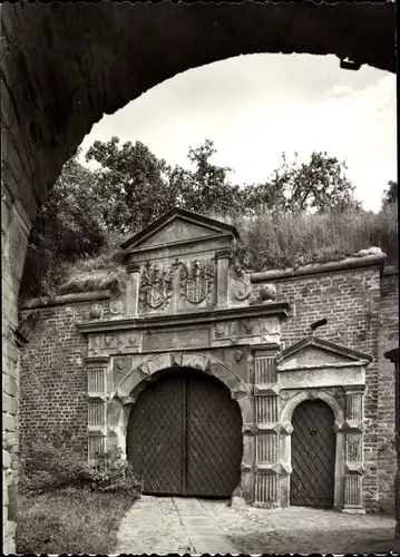 Ak Dömitz an der Elbe Mecklenburg, Zugang zur Festung, Eingangsportal, Fritz-Reuter-Gedenkstätte