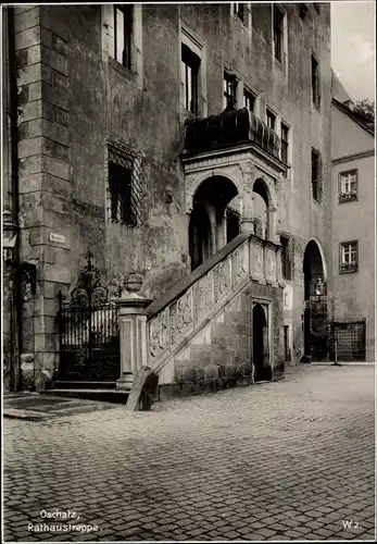 Ak Oschatz in Sachsen, Rathaustreppe