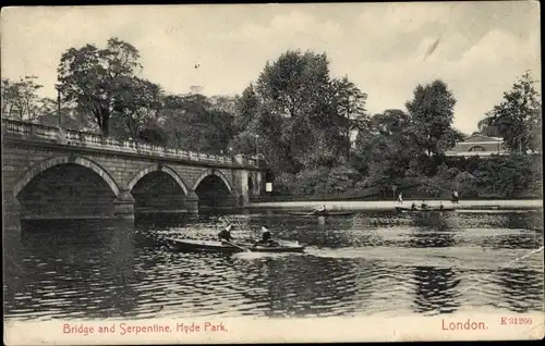 Ak London City England, Hyde Park, Bridge and Serpentine