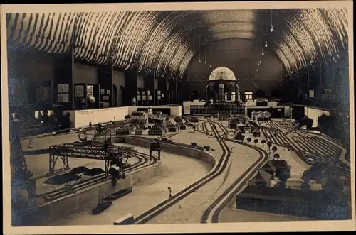 Ak München, Verkehrsausstellung, Halle I, Bahnhofmodell