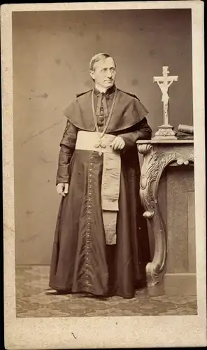 Carte de Visite Kardinal, Portrait mit Kreuz, 1865