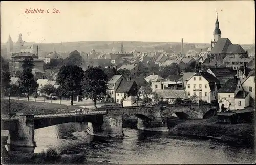 Ak Rochlitz an der Mulde, Muldebrücke, Blick über die Dächer der Stadt, Kirche