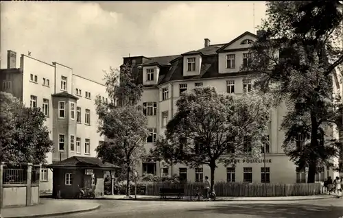 Ak Apolda in Thüringen, Städt. Krankenhaus und Poliklinik