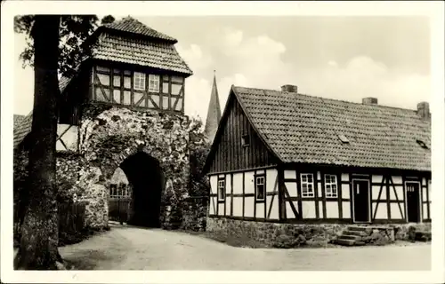 Ak Neustadt im Harz Harztor Thüringen, Altes Tor, Fachwerkhaus