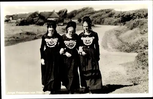 Ak Insel Föhr in Nordfriesland, Junge Friesinnen, Tracht