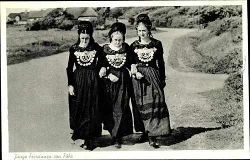 Ak Insel Föhr in Nordfriesland, Junge Friesinnen, Tracht