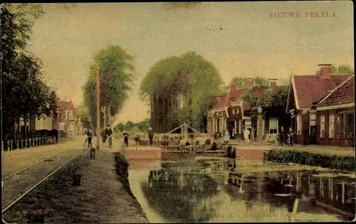 Ak Nieuwe Pekela Groningen, Kanalpartie, Schleuse