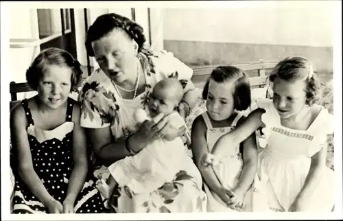 Ak Soestdijk, Königin Juliana der Niederlande, Prinzessinnen Beatrix, Irene, Margriet, Christina