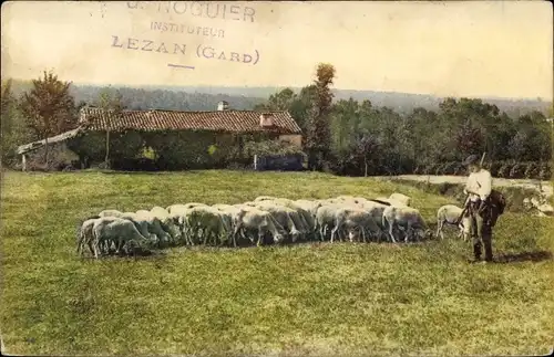 Ak Landwirtschaft, Hirt mit Schafen, Bauernhof