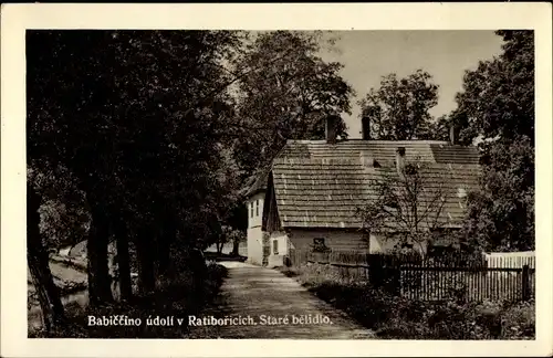 Ak Ratiborice Ratiborschütz Mittelböhmen, Straßenpartie