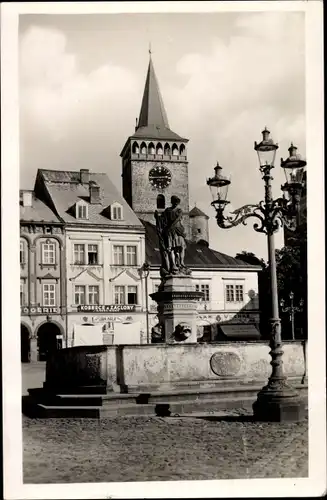 Ak Jičín Jitschin Region Königgrätz, Brunnen